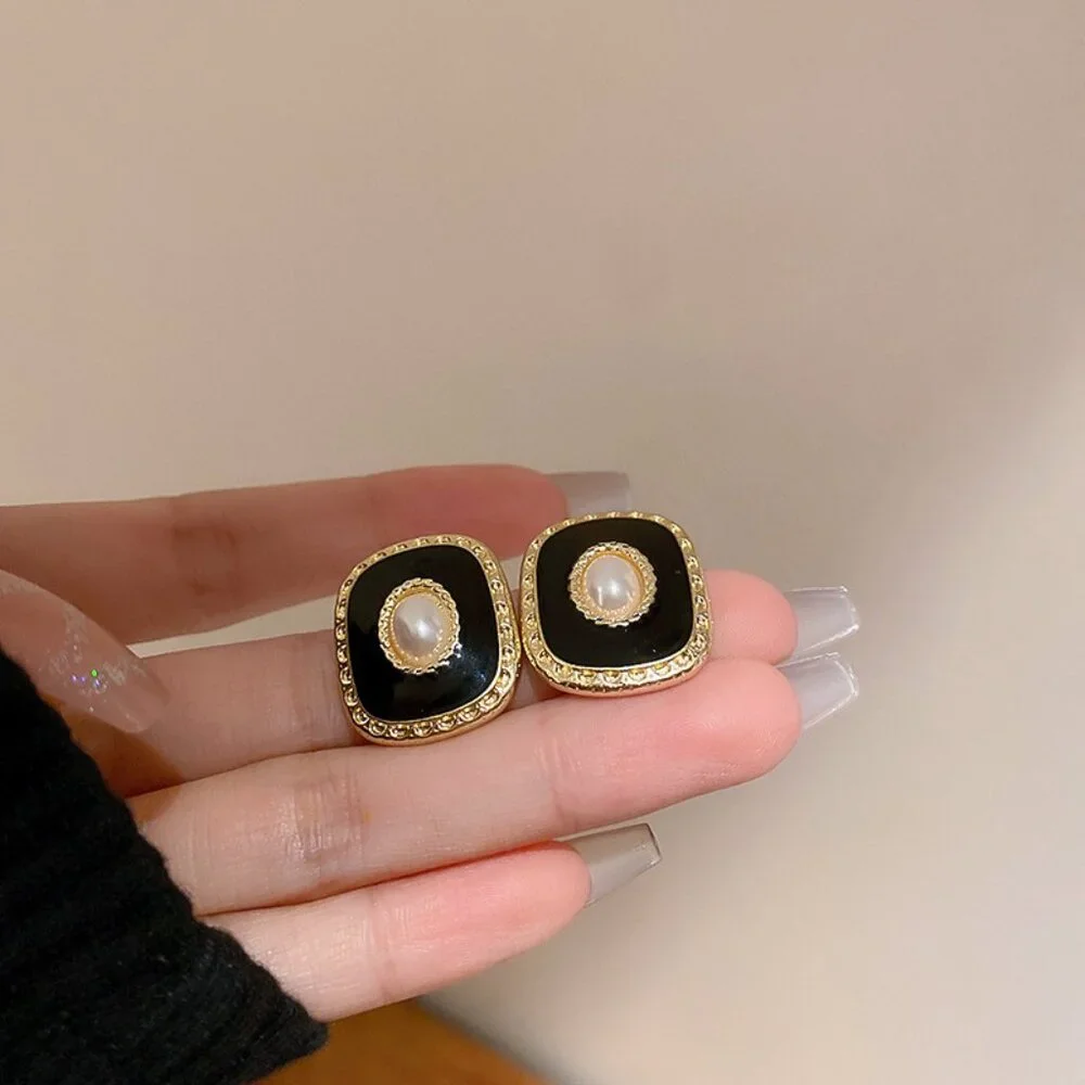 Vintage Inspired Pearl Black Stud Earrings Elegant Gold Trim Earrings Old Money